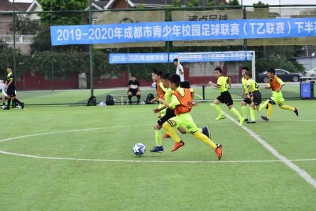 德州乐陵一风电叶片从高空坠落致道路中断